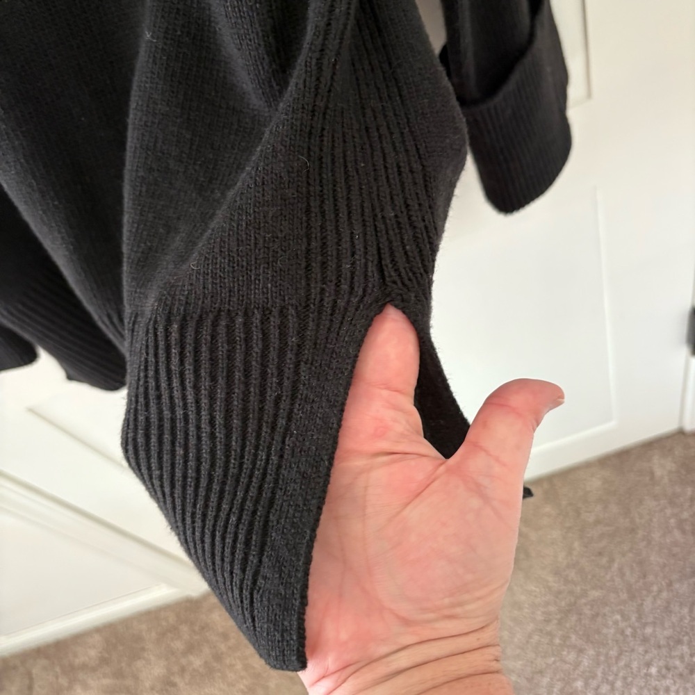 Talbots Drop Shoulder Turtleneck Sweater. Black. Size Medium. - Picture 6 of 13